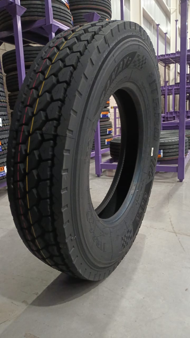 Llanta 11R24.5 152/149L 18 Lonas Itaro Sakay D